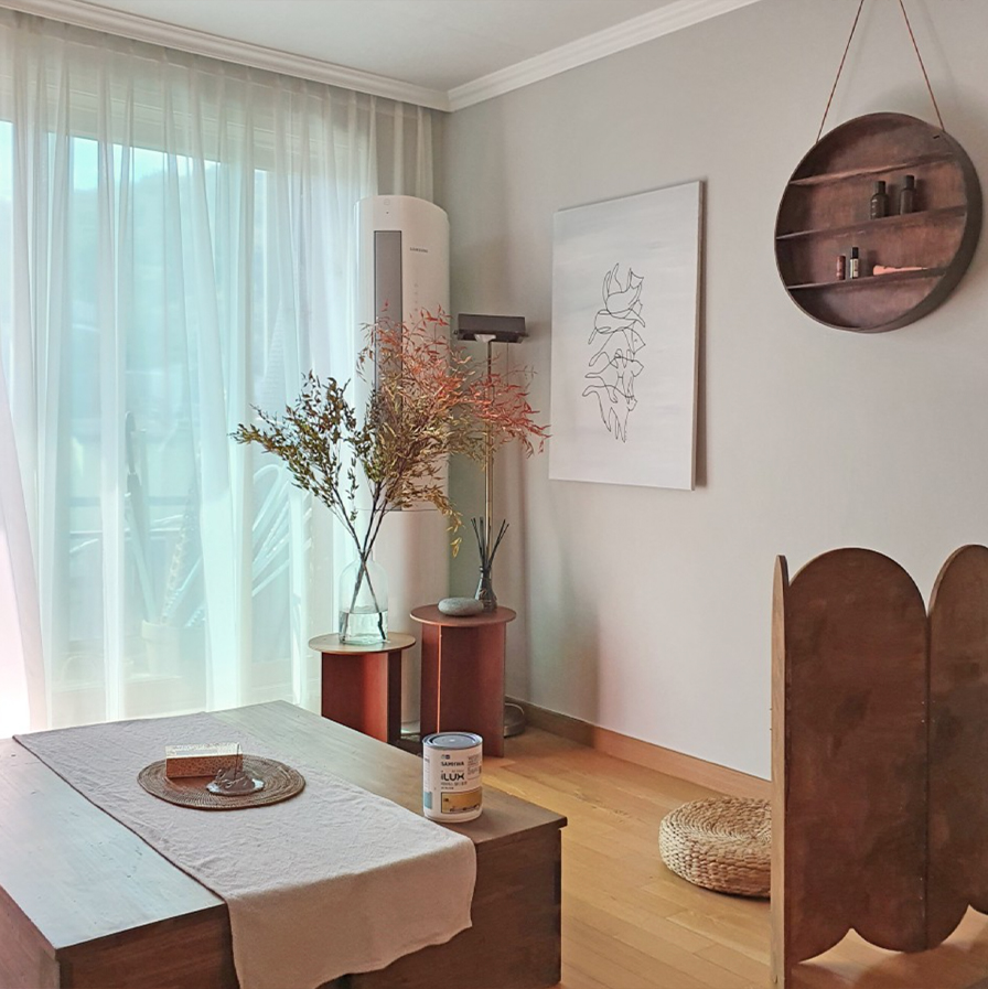 벽지페인트 아이럭스로 가을 거실 인테리어 완성